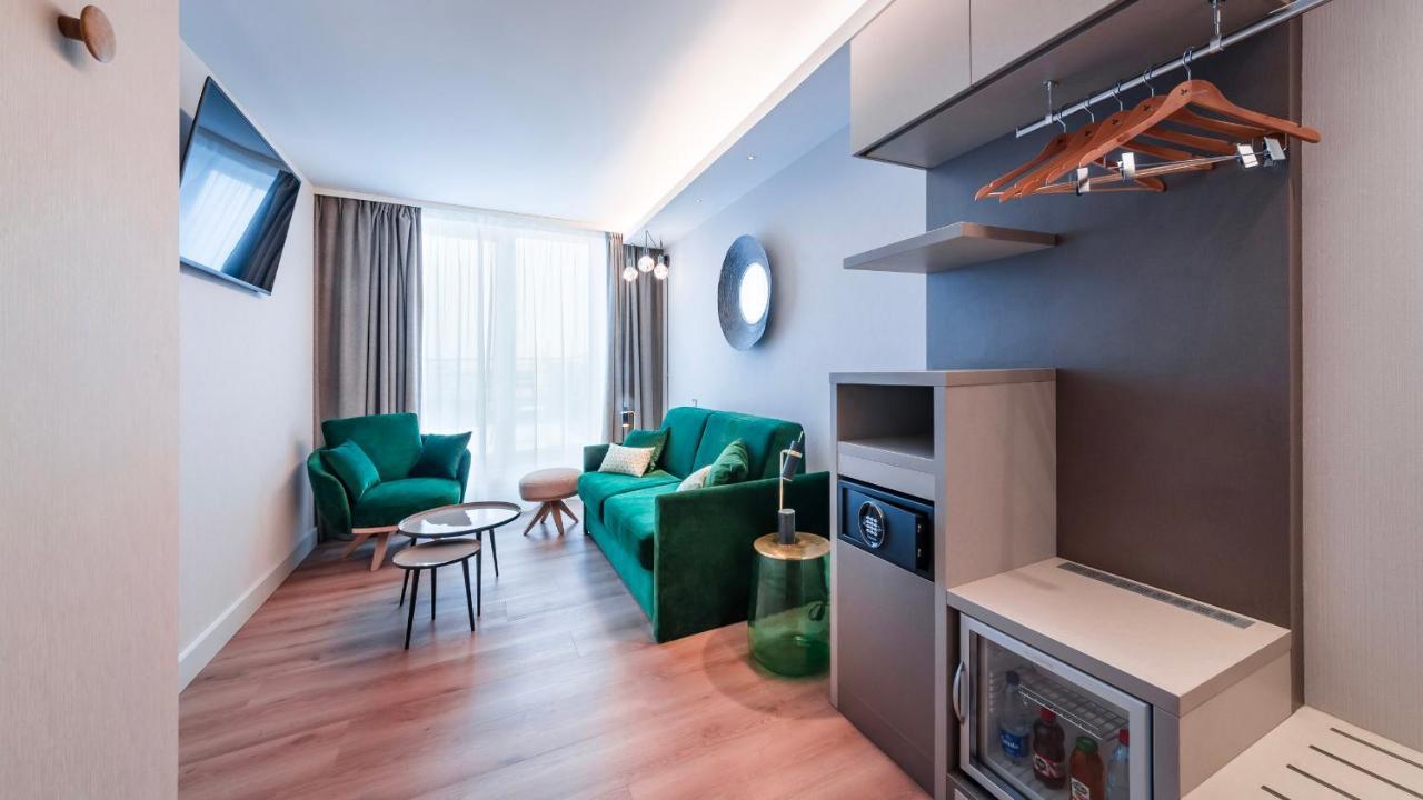 Voco Strasbourg Centre - The Garden By Ihg Hotel Exterior photo